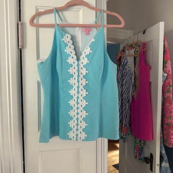 Lilly Pulitzer Tops - 🌴Lilly Pulitzer Lagoon Blue Halter Top Size 12 (Fits like an 8)